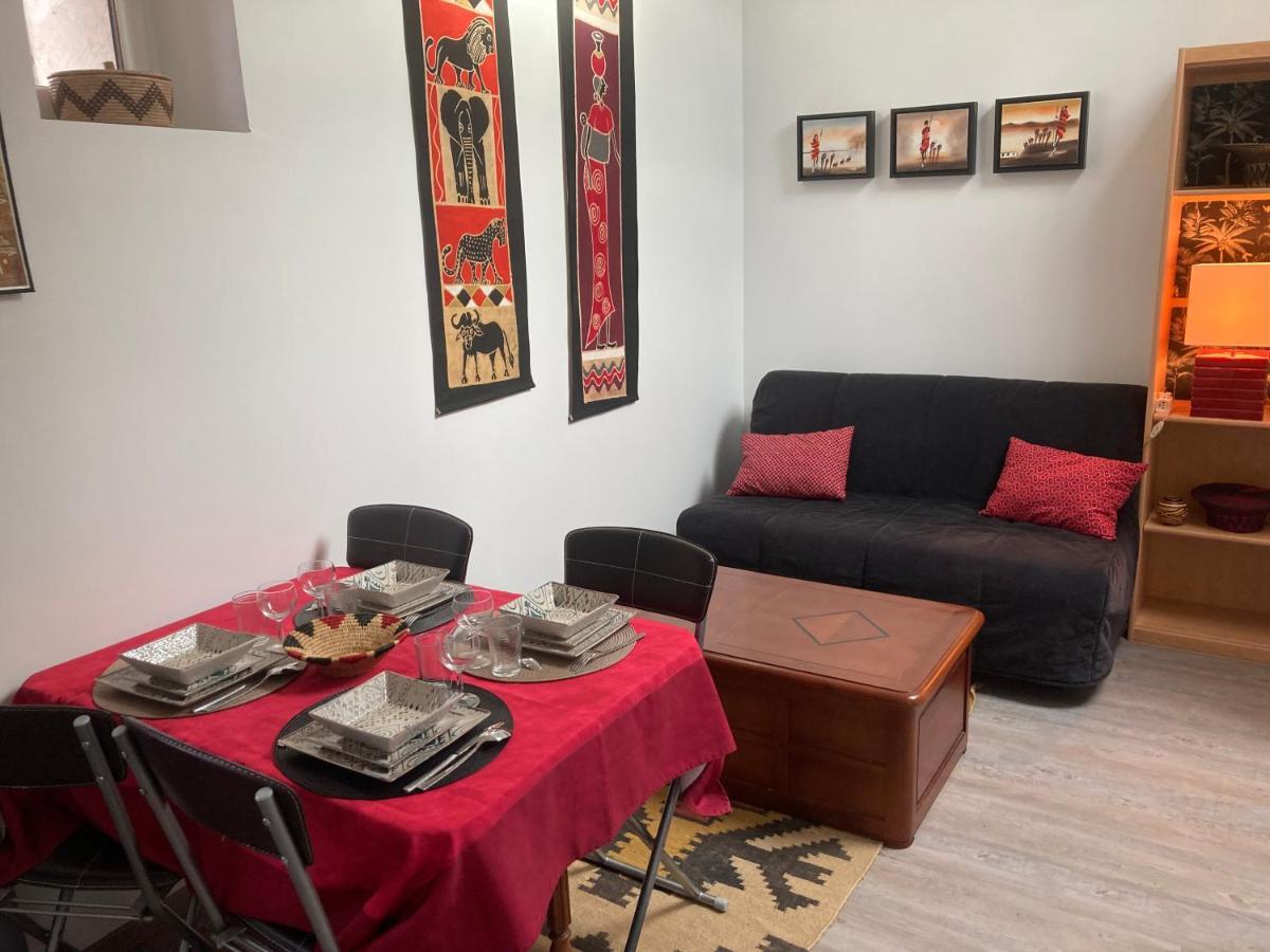 Chambre D'Hotes Les Roches Corme-Royal 외부 사진